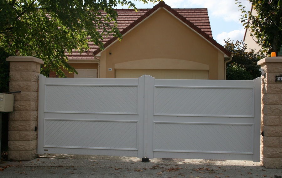 Nos modèles de portails PVC à Nantes